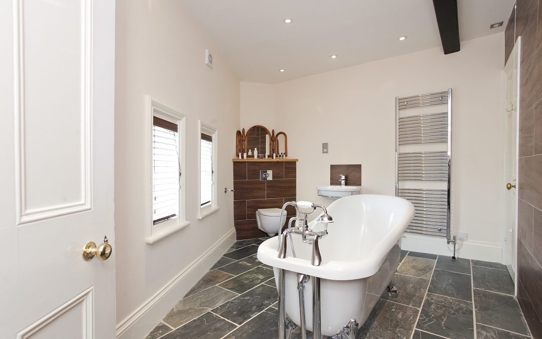 House-restoration-project-management-bathroom-1080x675
