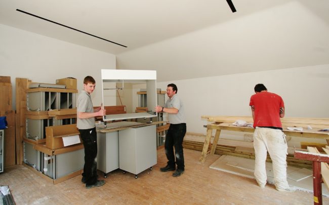 fining the best builder