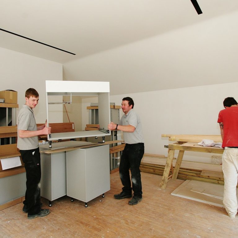 fining the best builder
